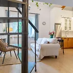 Charming 2-Level Loft In Central Cracow