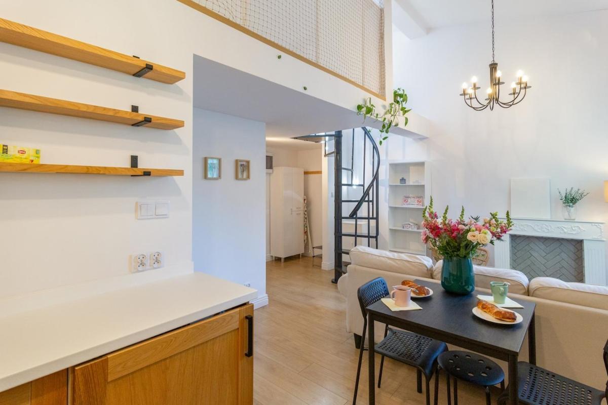 Apartment Charming 2-level Loft In Cracow *