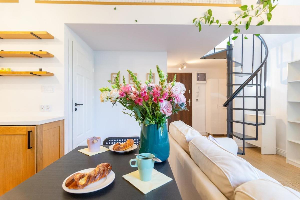 Apartment Charming 2-level Loft In Cracow *