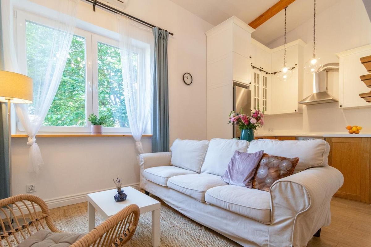 Charming 2-level Loft In Cracow Apartment *